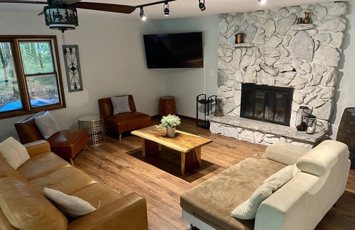 Paris House | River Front House