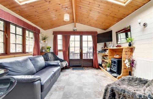 Barbrook House | River Lodge