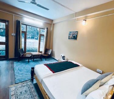 Banjar Apartment | River Reflection Home Stay at Tirthan Valley
