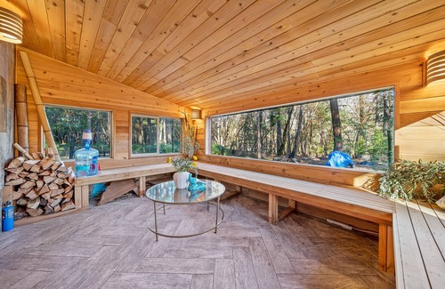 Jacksonville House | River Retreat RV Campground ~ Gym / Game Room / Sauna