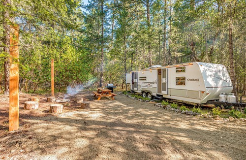 Jacksonville House | River Retreat RV Campground ~ Gym / Game Room / Sauna