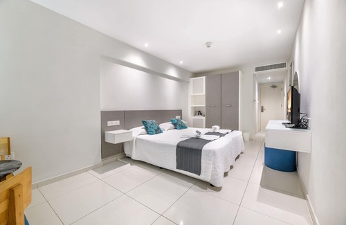 Ayia Napa Hotel | River Rock Hotel