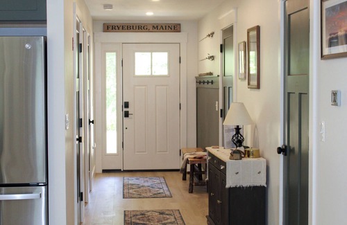 Fryeburg House | River’s Edge Retreat – A Cozy Home for Families & Friends