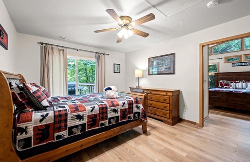 Cullowhee Ski Chalet | River's Edge