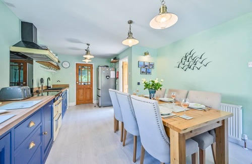 West Looe House | River View Retreat - family house close to the centre of Looe