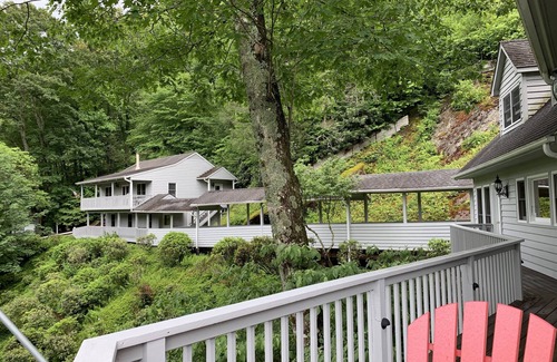 Burnsville House | Riverbend; 5 BR House on Mt. Mitchell Golf Course