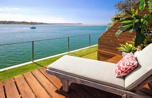 Noosaville Apartment | Riverfront Apartment, Perfect Location