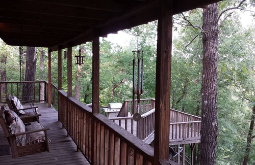 Caddo Gap Cabin | Riverfront Cabin Hideaway-Caddo Gap
