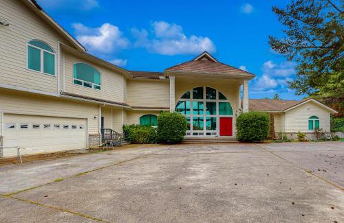 Florence House | Riverfront House