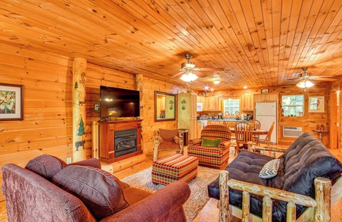 Rutherfordton Apartment | Riverfront Rutherfordton Retreat w/Fire Pit!