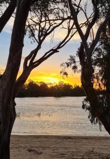 Paringa House | Riversands Rest Accommodation Paringa - Coobah Cottage