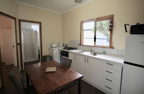 Augusta Cottage | Riverscape Cottage No.8 - Riverscape - unit 8 with views over the Blackwood River