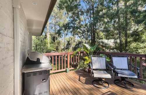 Mossy Point House | Riverside 3-Bed Townhouse with Spacious Deck & BBQ