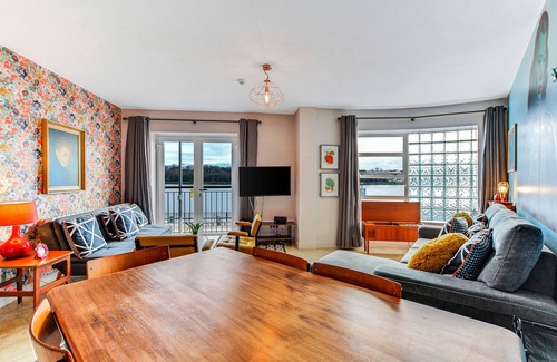 Londonderry Apartment | Riverside Apartment