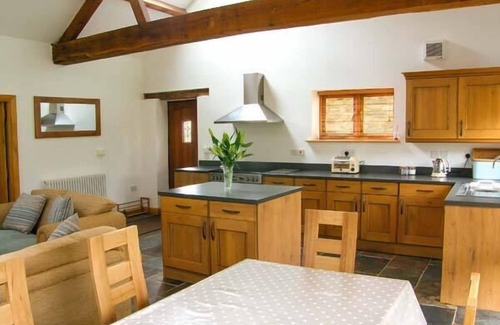 Gilwern Cottage | Riverside Barn