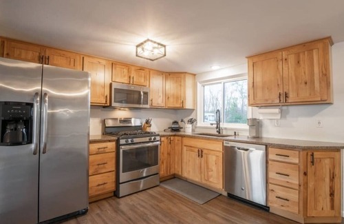 Peoria Heights House | Riverside Beach House