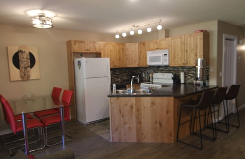 East Kootenay House | Riverside Condo. Perfect for your next adventure.