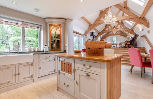 Wareham House | Riverside Cottage - Wareham