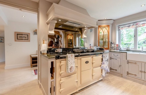 Wareham House | Riverside Cottage - Wareham