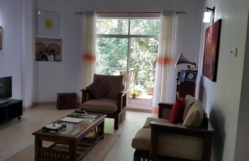 Sirimalwatta Apartment | Riverside Homestay Apartments