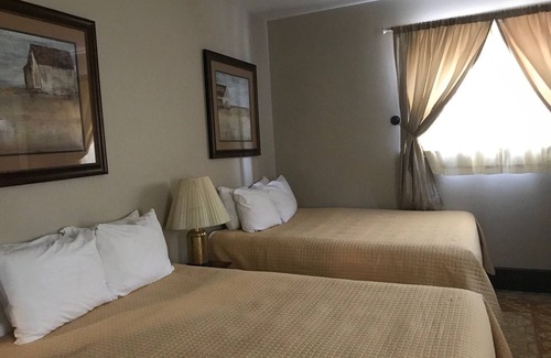 Lava Hot Springs Hotel | Riverside Hot Springs Inn & Spa - Adults Only