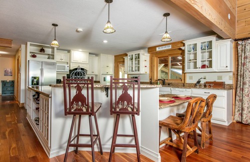 Rutherfordton Cabin | Riverside opulence with game room, private heated pool, hot tub & firepit