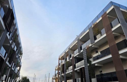 Isola Sacra Apartment | RIVERSIDE SUITE Airport