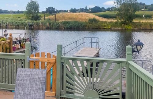 Little Leigh House | Riverview Cottage