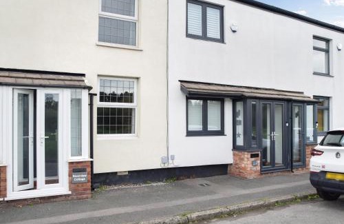 Little Leigh House | Riverview Cottage