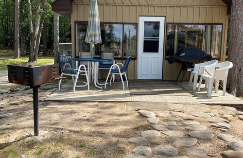 Au Train Cabin | Riverview cottages, The Loon cabin on the Autrain River
