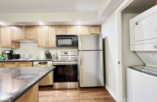 Toronto Entertainment District Apartment | RivetStays - The Icon