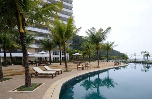 Sao Lourenco Apartment | Riviera 330m2 - Foot on Sand