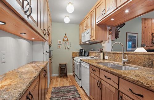 Moose Wilson Road Apartment | RMR: Mountain Ash 3 Condo in The AspensWilsonWY