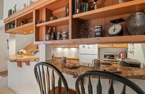 Moose Wilson Road Apartment | RMR: Mountain Ash 3 Condo in The AspensWilsonWY