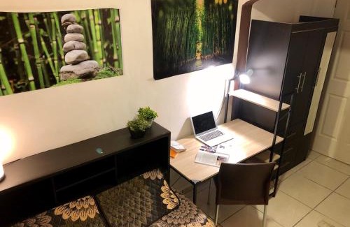 Roma Sur House | RMS Hostal - Roma