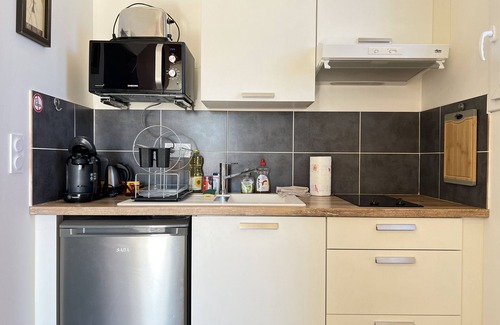 Bonnefoy-Roseraie-Gramont Apartment | RN88 - Air-conditioned Studio near the city center!