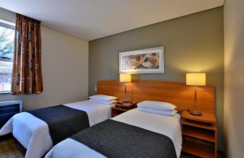 Sandown Hotel | Road Lodge Sandton