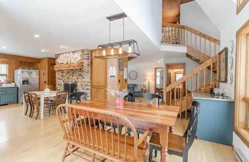 Naples House | Robust vacation home near nature and ski mountains in the Finger Lakes region!