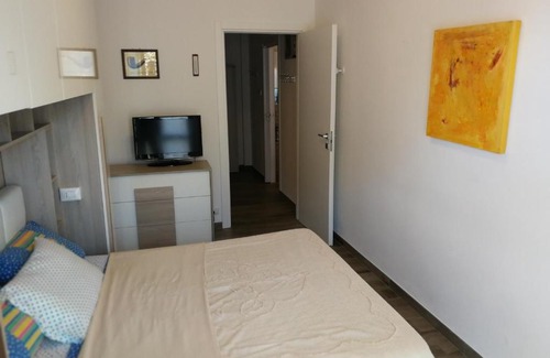 Arona Apartment | Rocca view central flat