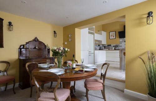 Minchinhampton House | Rock Cottage