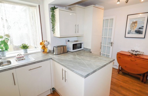 Buxton Cottage | Rock House