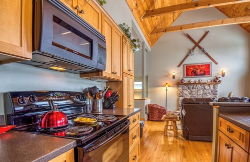 Rangeley Condo | Rock Pond Condo 79 | Saddleback, Ski-in/out