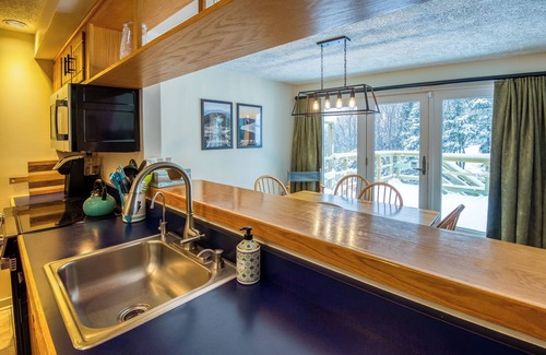 Rangeley Condo | Rock Pond Condo 32 - Large ski in ski out condo for the whole family