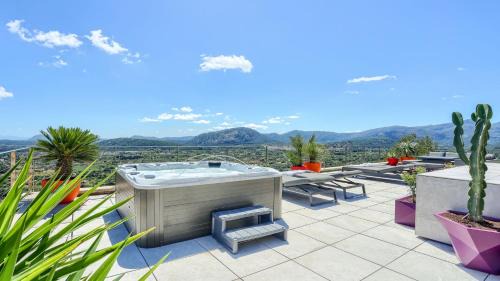 Urbanitzacio la Font Villa | Rock Villa