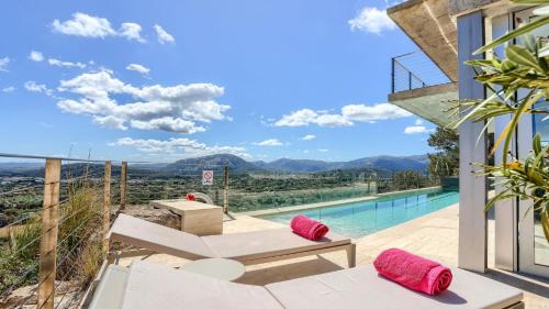 Urbanitzacio la Font Villa | Rock Villa