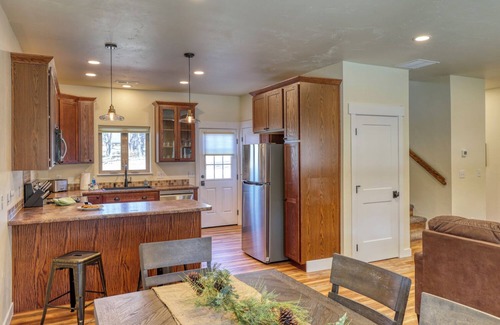 Rockerville Condo | Rockerville Gold Town Lodging #15-This two-bedroom condo is your perfect home base for adventure and relaxation. Just minutes from Mount Rushmore, Crazy Horse Memorial, Custer State Park, Sturgis, and the Badlands.