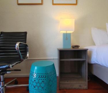 Truth or Consequences Hotel | Rocket Inn