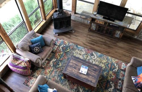 Pipe Creek House | Rockin' B Ranch Bluff House