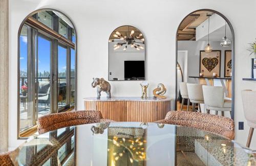 Coeur d'Alene House | Rockin' on the River