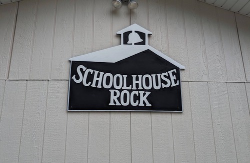 Bassett Apartment | Rockin' OZ Guesthouse. Great space that was previously a one room schoolhouse!